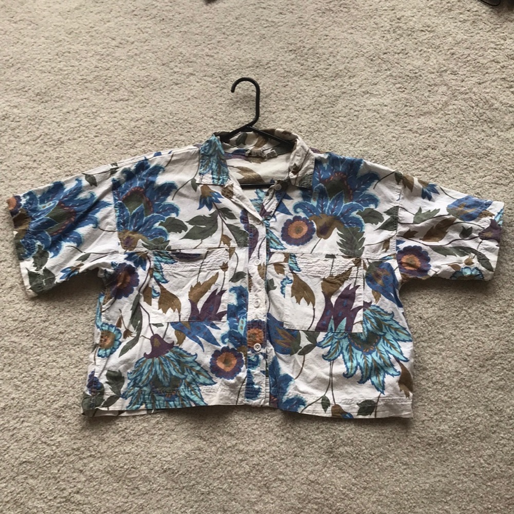 Entity Floral Short-Sleeved Tee (medium)